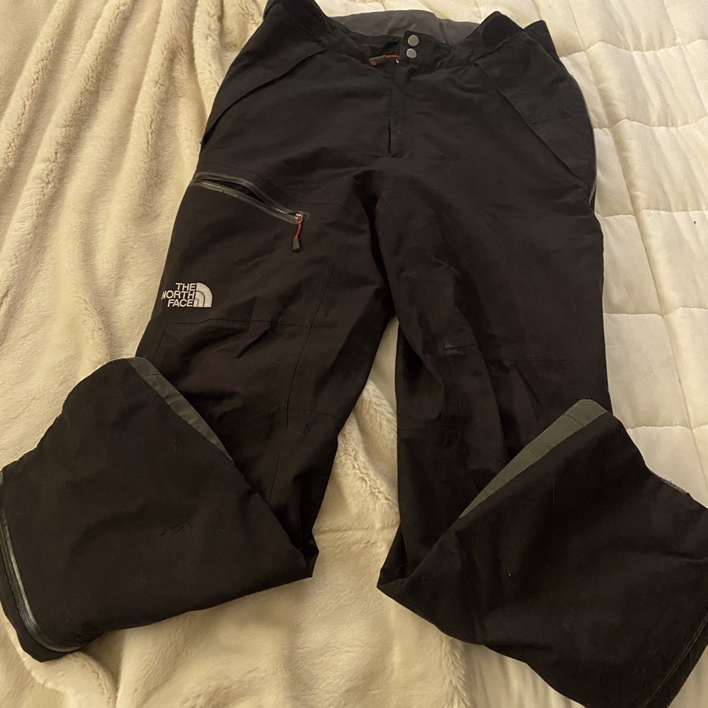 The North Face summit Series Men’s Black ski pants large